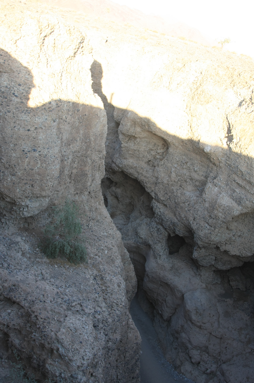 [13877] 2016_06_24_11_35_43_Africa_Canon_EOS_40D_IMG__01934.jpg