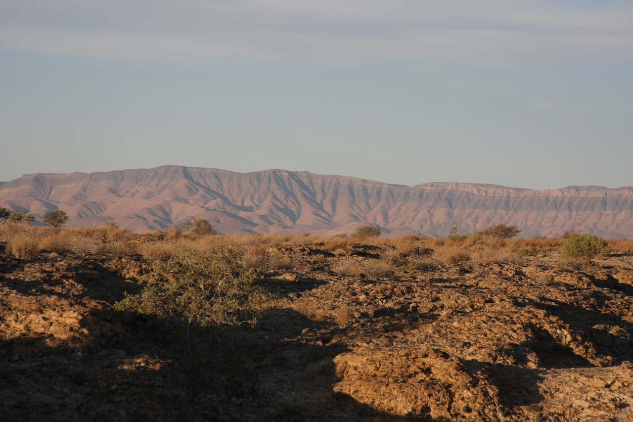 [13887] 2016_06_24_11_36_06_Africa_Canon_EOS_40D_IMG__09384.jpg