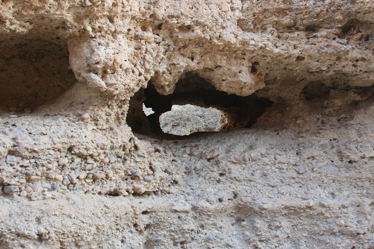 [13914] 2016_06_24_11_39_23_Africa_Canon_EOS_40D_IMG__09394.jpg