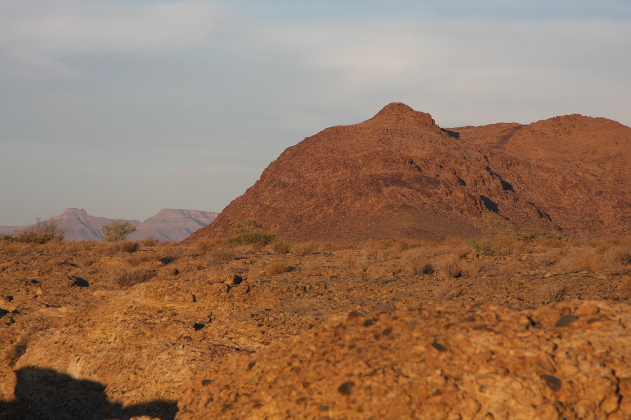 [14044] 2016_06_24_11_55_30_Africa_Canon_EOS_40D_IMG__09436.jpg