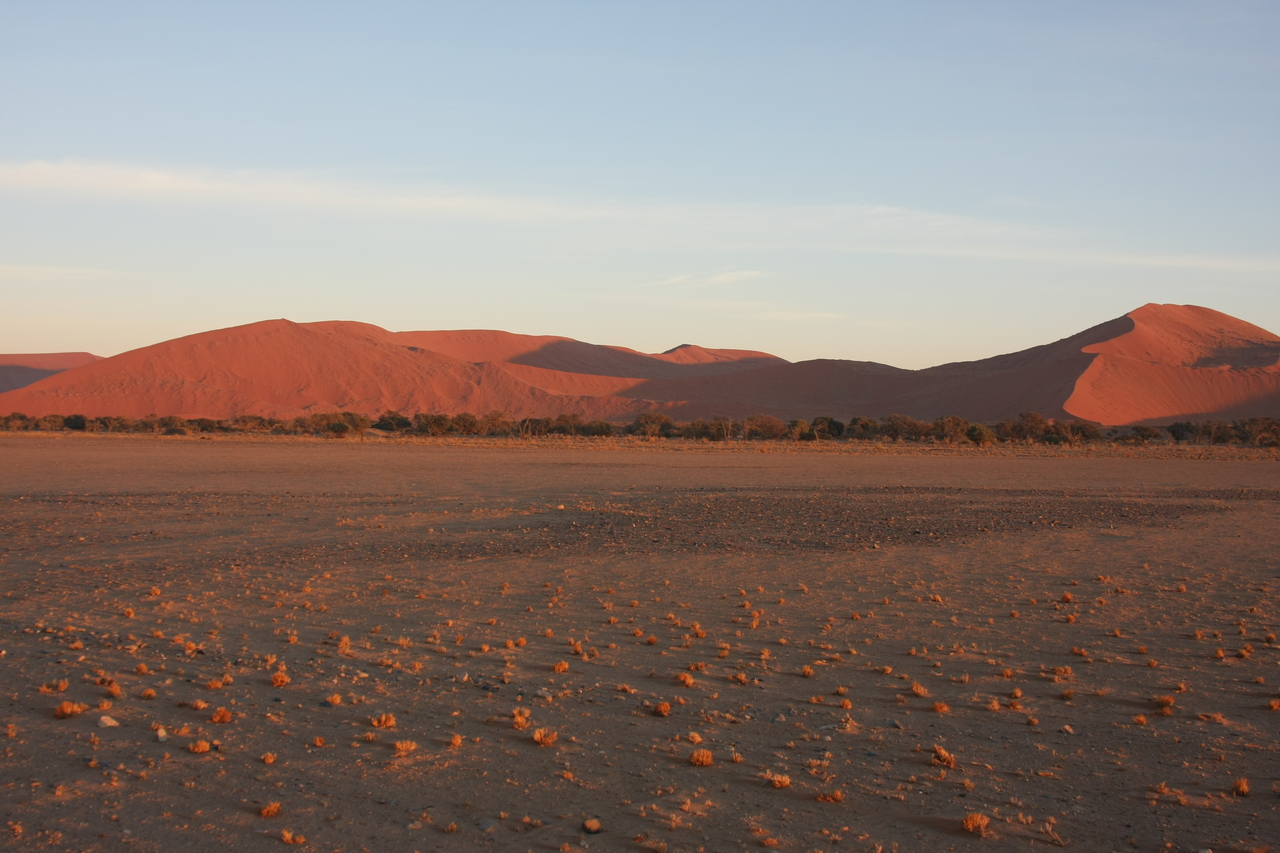 [14632] 2016_06_25_01_51_52_Africa_Canon_EOS_40D_IMG__02106.jpg