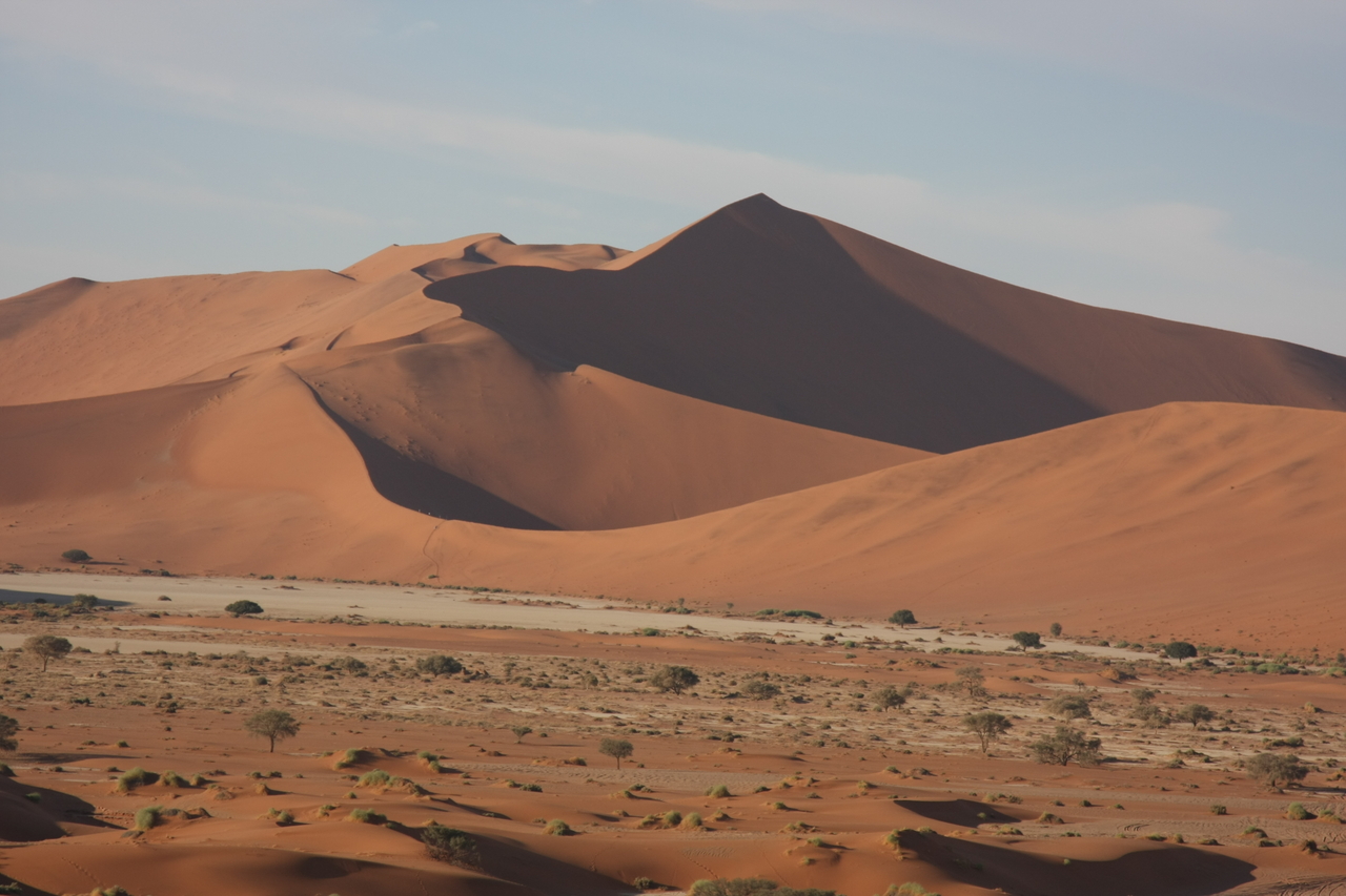 [14939] 2016_06_25_03_04_33_Africa_Canon_EOS_40D_IMG__00279.jpg