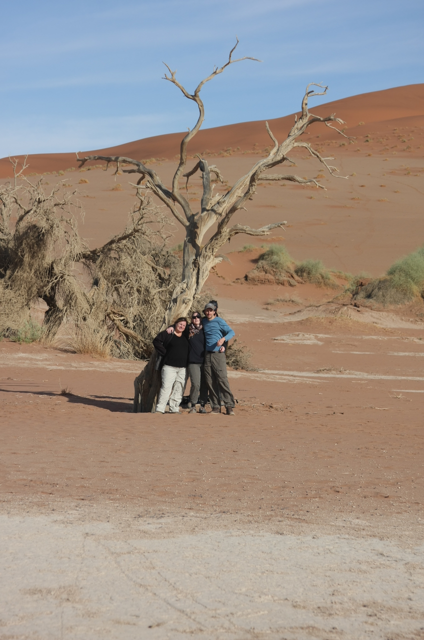 [15209] 2016_06_25_04_00_44_Africa_Canon_EOS_40D_IMG__09505.jpg