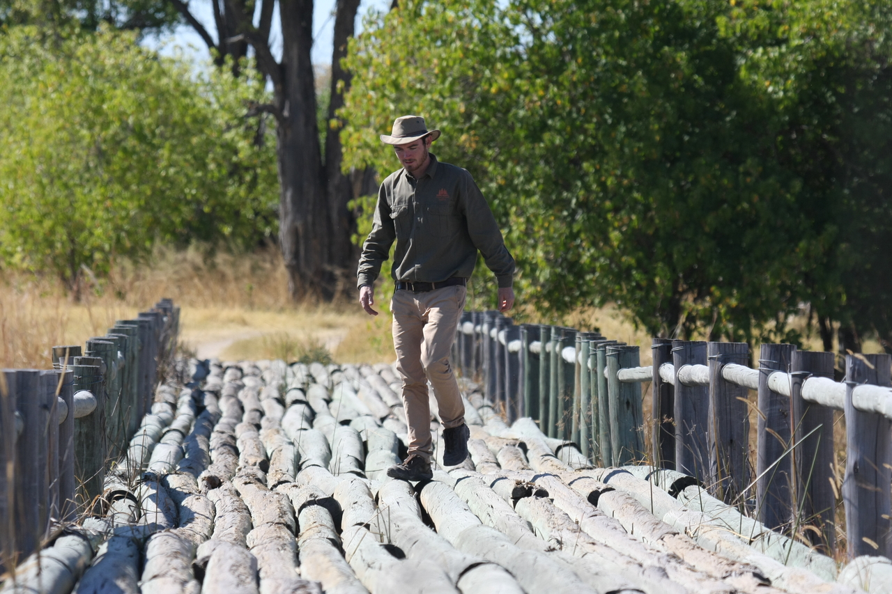 [19513] 2016_06_28_05_16_24_Africa_Canon_EOS_40D_IMG__10452.jpg