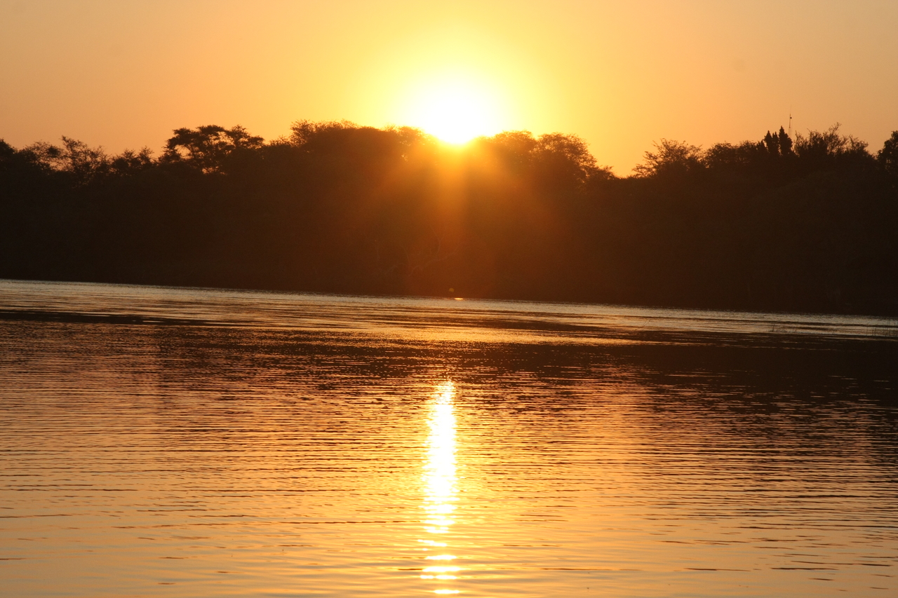 [28641] 2016_07_02_11_38_03_Africa_Canon_EOS_40D_IMG__00200.jpg