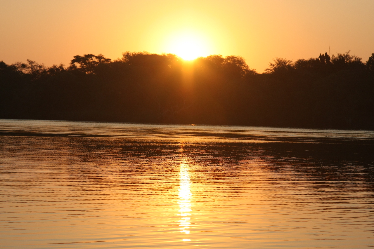 [28651] 2016_07_02_11_38_14_Africa_Canon_EOS_40D_IMG__04747.jpg