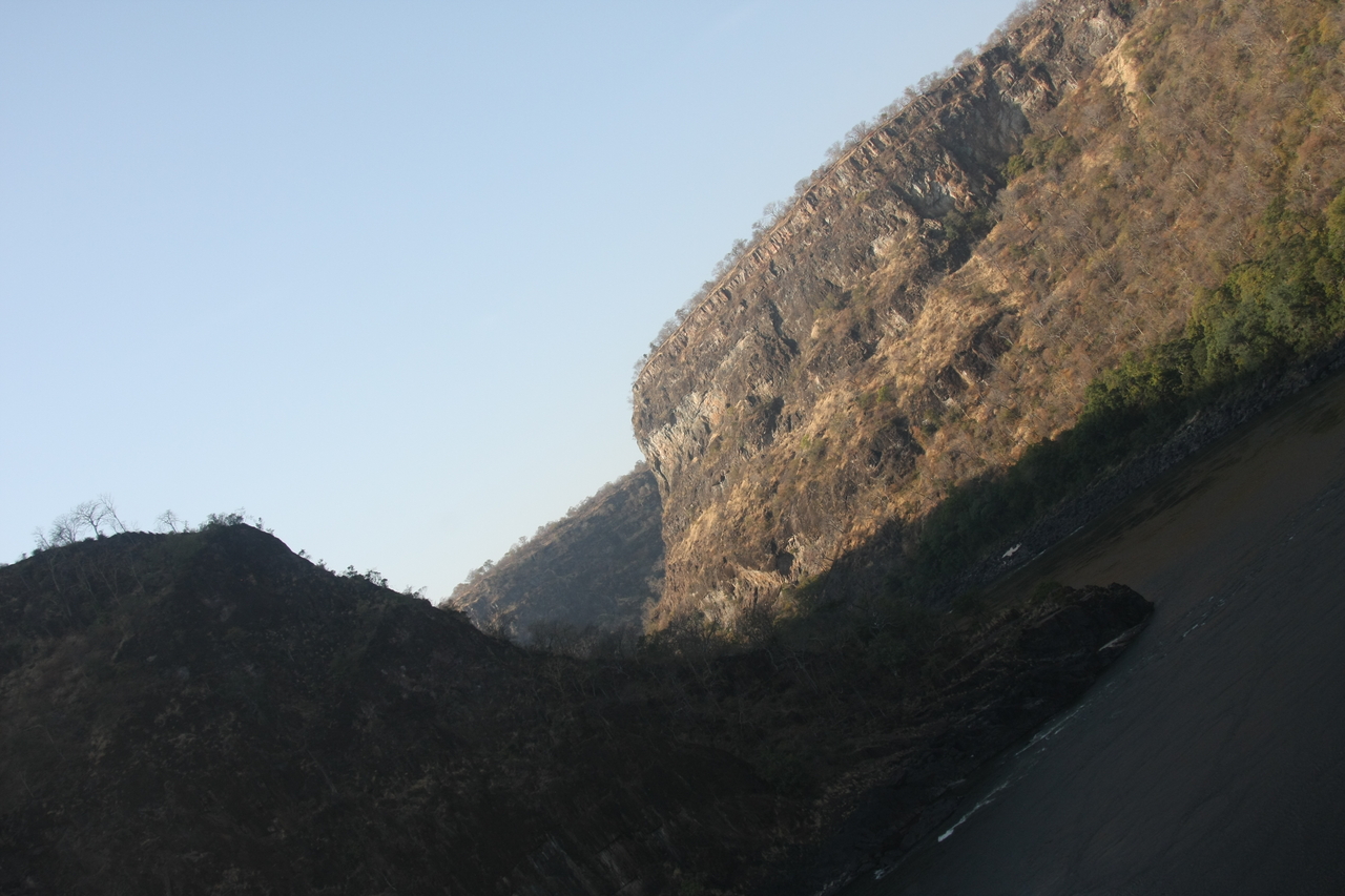 [29344] 2016_07_03_02_59_02_Africa_Canon_EOS_40D_IMG__00004.jpg