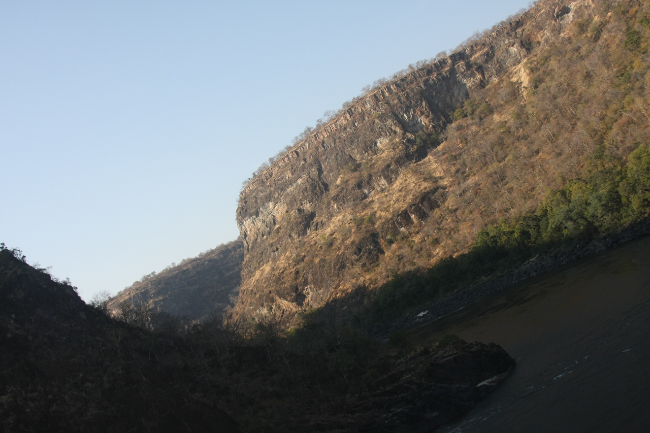 [29359] 2016_07_03_02_59_04_Africa_Canon_EOS_40D_IMG__00009.jpg