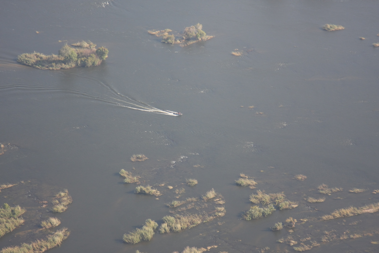 [29897] 2016_07_03_03_08_55_Africa_Canon_EOS_40D_IMG__05037.jpg