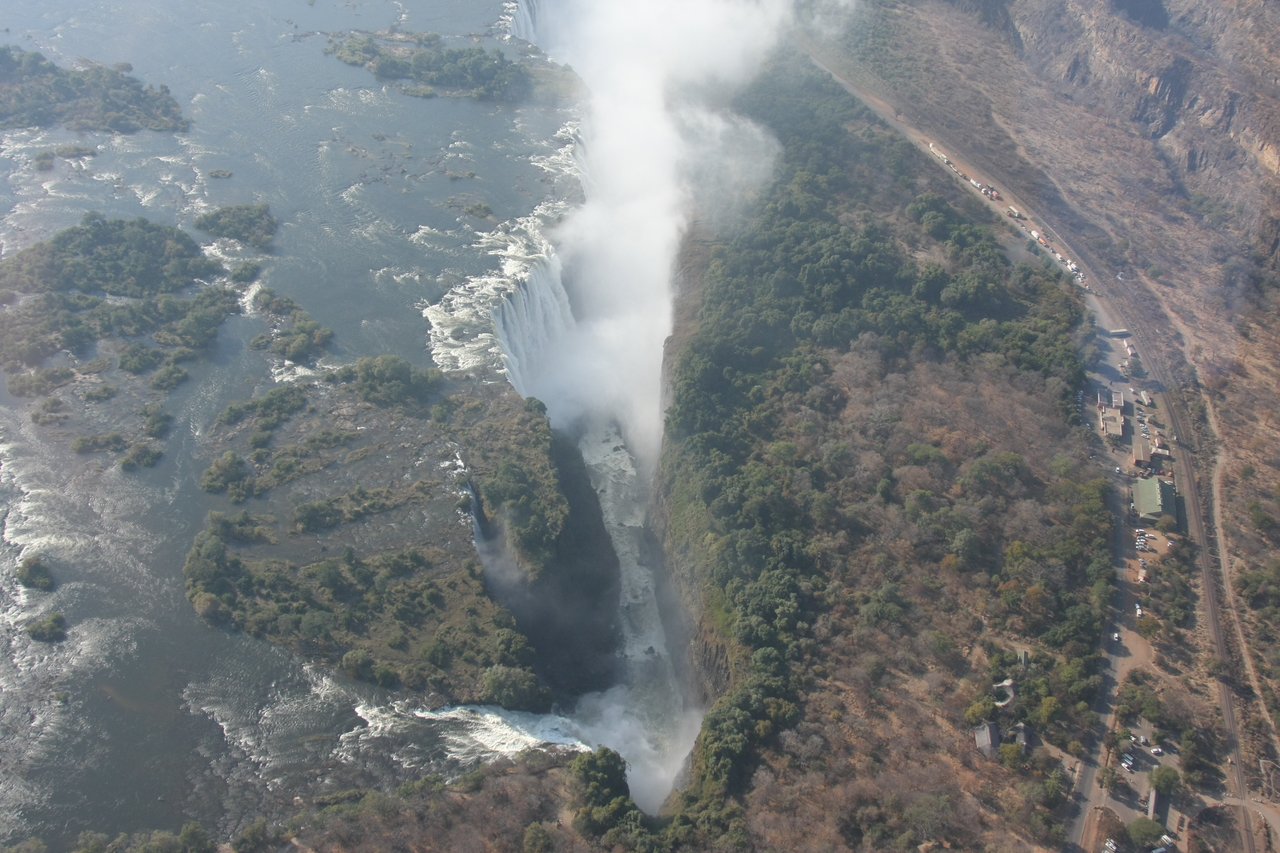 [30035] 2016_07_03_03_09_44_Africa_Canon_EOS_40D_IMG__05089.jpg