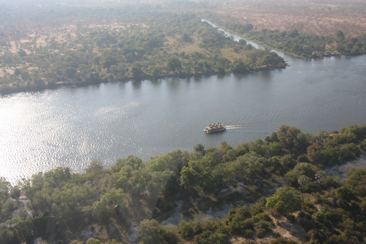 [30256] 2016_07_03_03_12_42_Africa_Canon_EOS_40D_IMG__12616.jpg