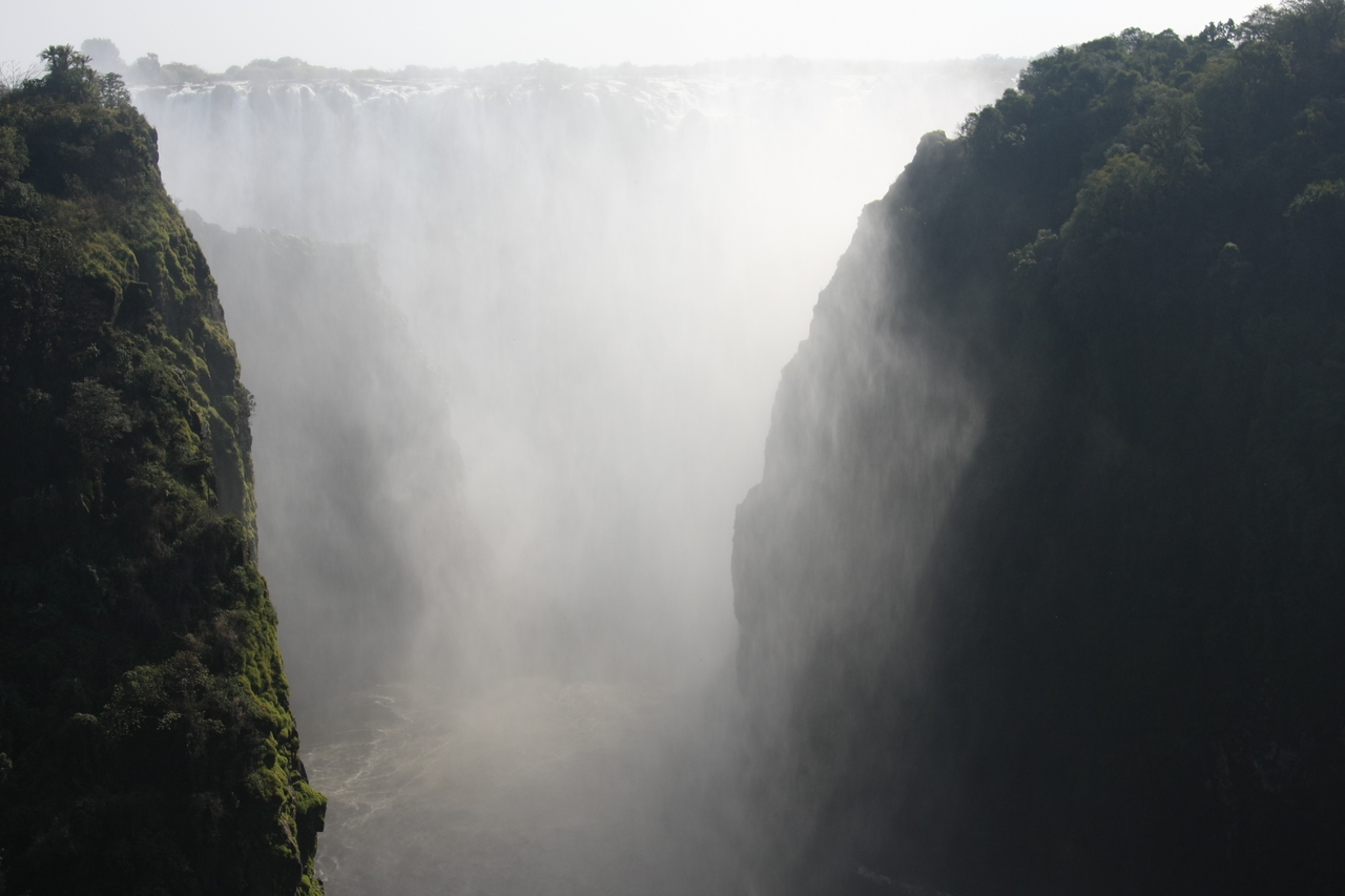 [30376] 2016_07_03_03_51_02_Africa_Canon_EOS_40D_IMG__00378.jpg