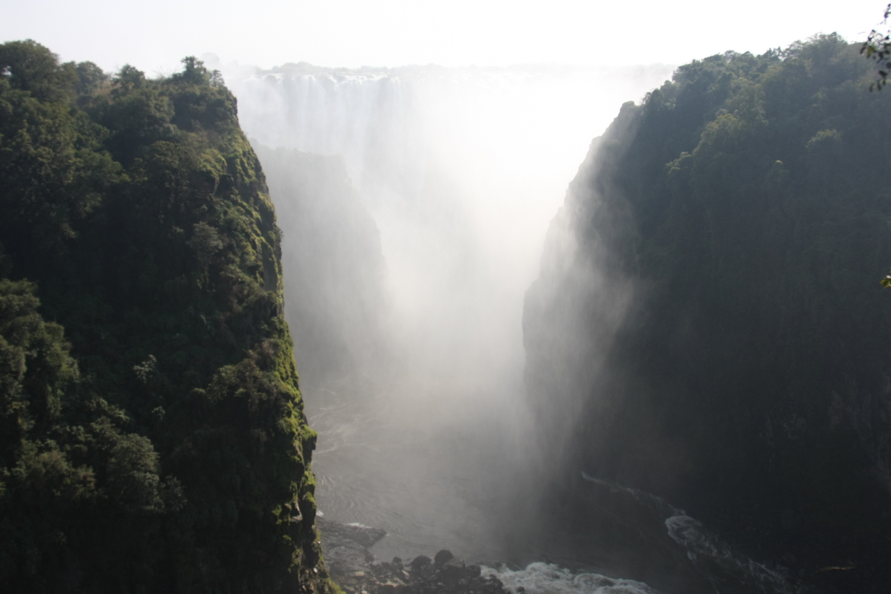 [30385] 2016_07_03_03_51_12_Africa_Canon_EOS_40D_IMG__00382.jpg