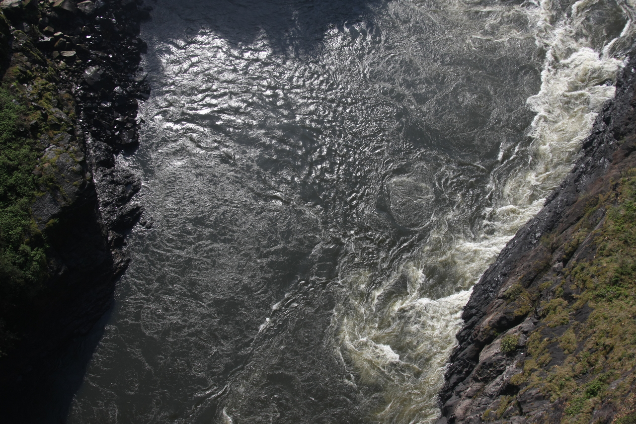 [30492] 2016_07_03_03_56_21_Africa_Canon_EOS_40D_IMG__00422.jpg