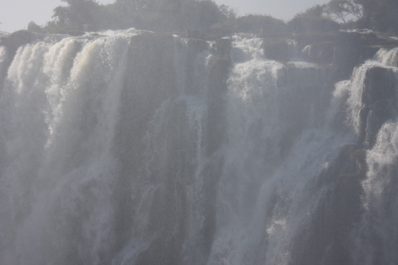 [31476] 2016_07_03_08_44_22_Africa_Canon_EOS_40D_IMG__13003.jpg