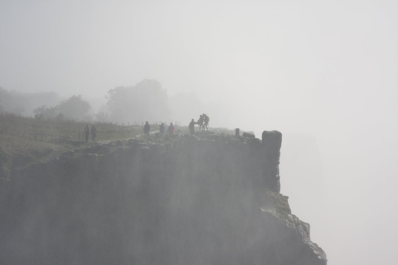 [31742] 2016_07_03_09_12_40_Africa_Canon_EOS_40D_IMG__13032.jpg