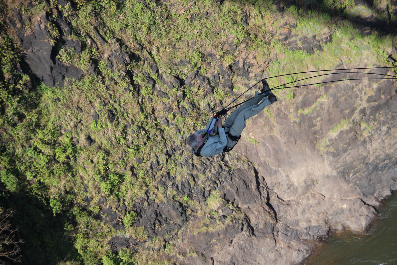 [32168] 2016_07_03_11_12_19_Africa_Canon_EOS_600D_IMG_4109_00099.jpg