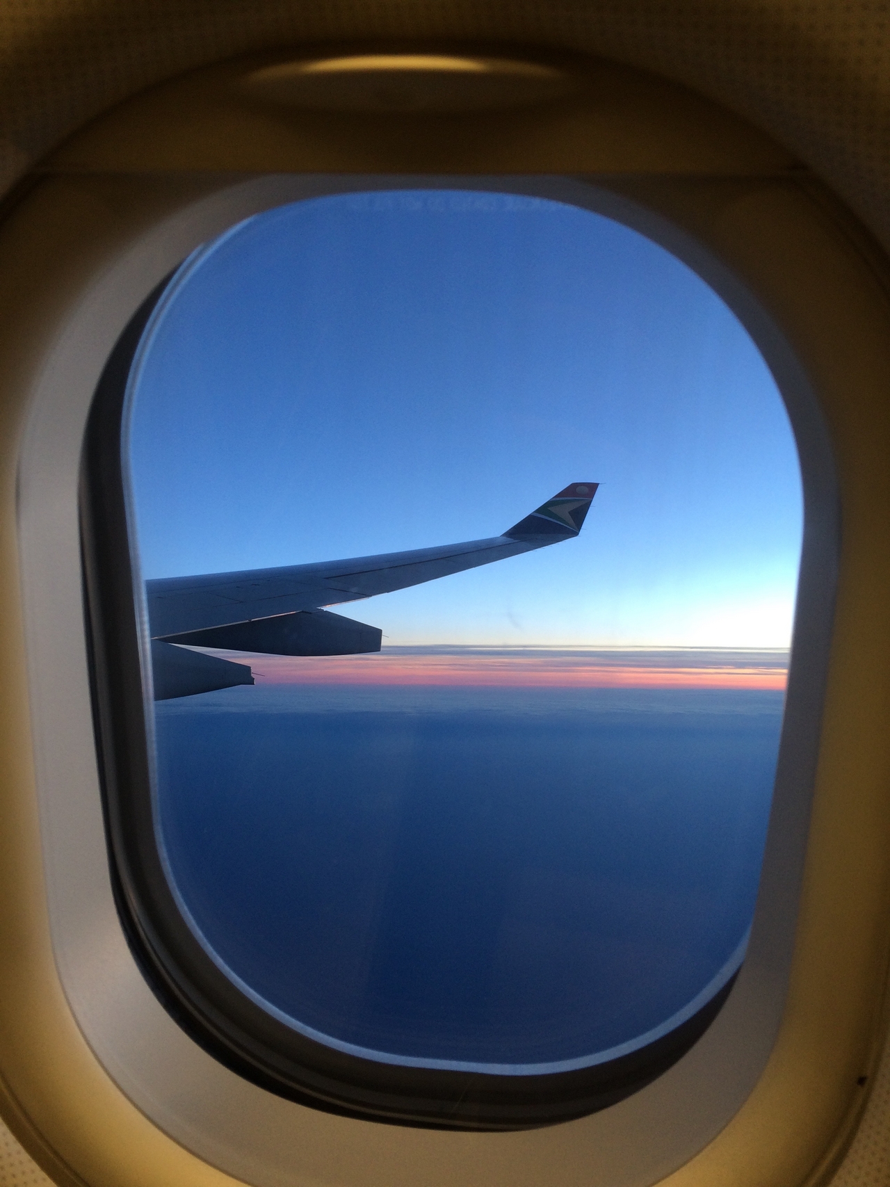 [162] 2016_06_19_15_26_57_Africa_iPhone_5s_IMG_8011_05705.jpg