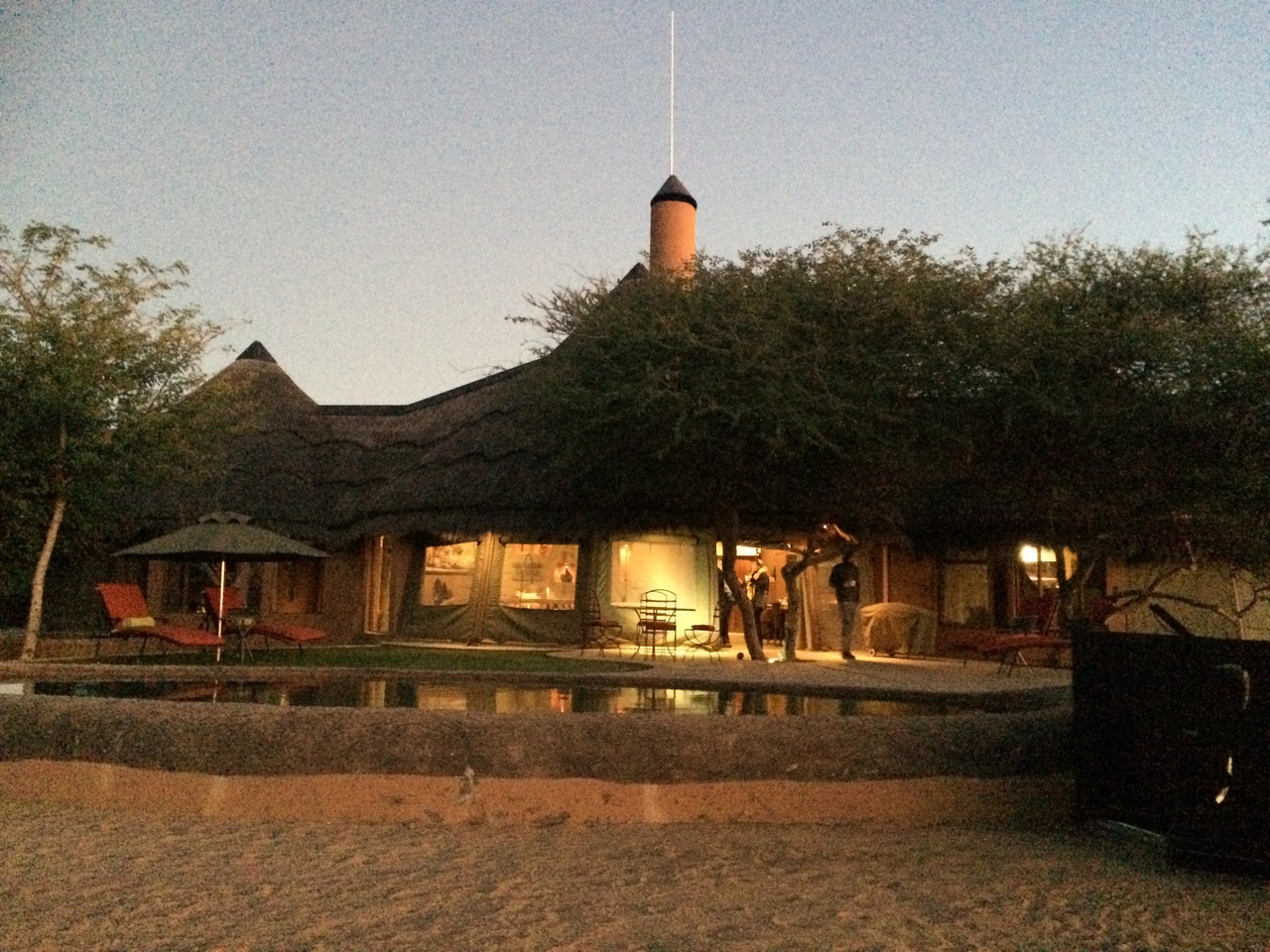 [444] 2016_06_22_01_05_57_Africa_iPhone_5s_IMG__05739.jpg