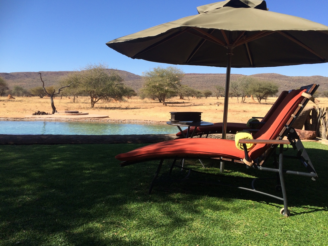 [2149] 2016_06_22_05_42_51_Africa_iPhone_5s_IMG__05785.jpg