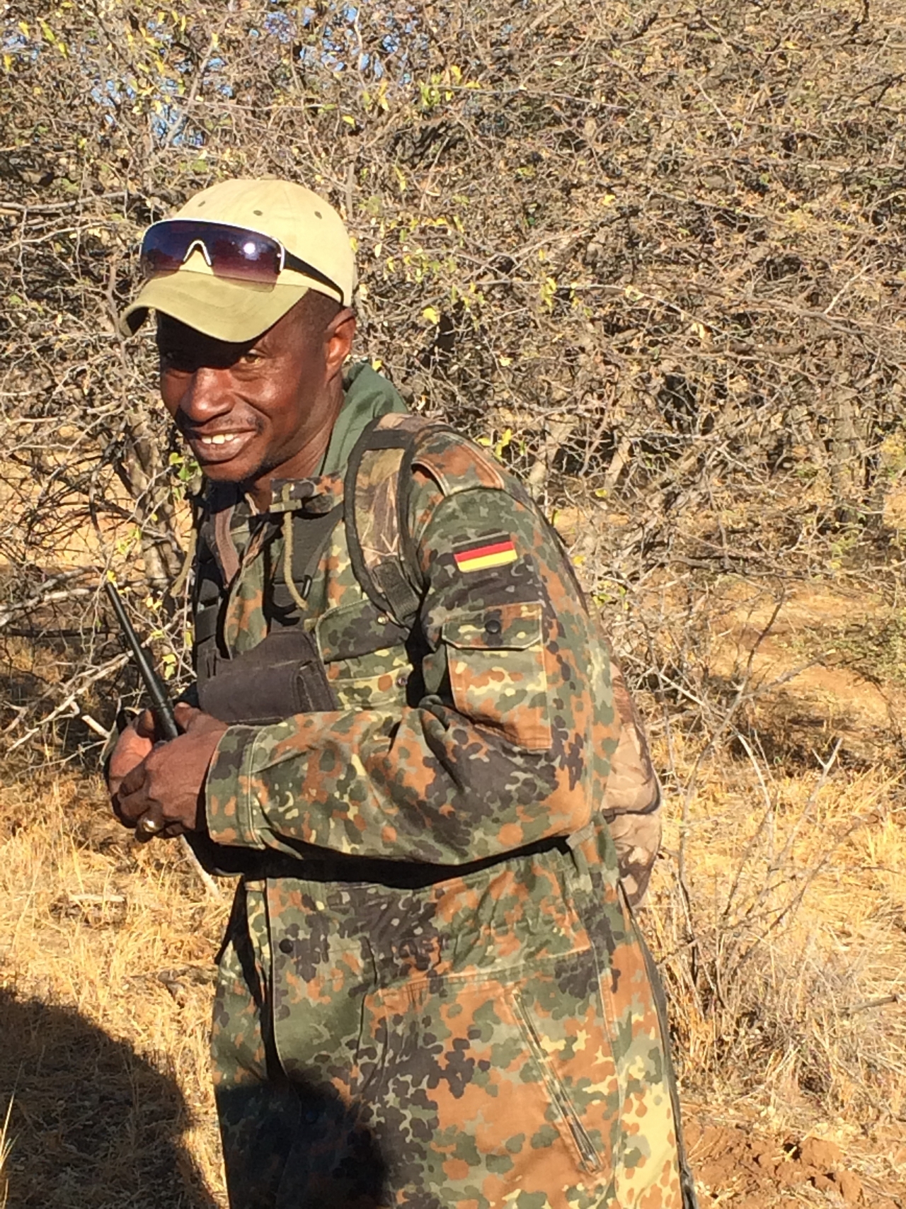 [4563] 2016_06_23_02_56_38_Africa_iPhone_5s_IMG__05863.jpg