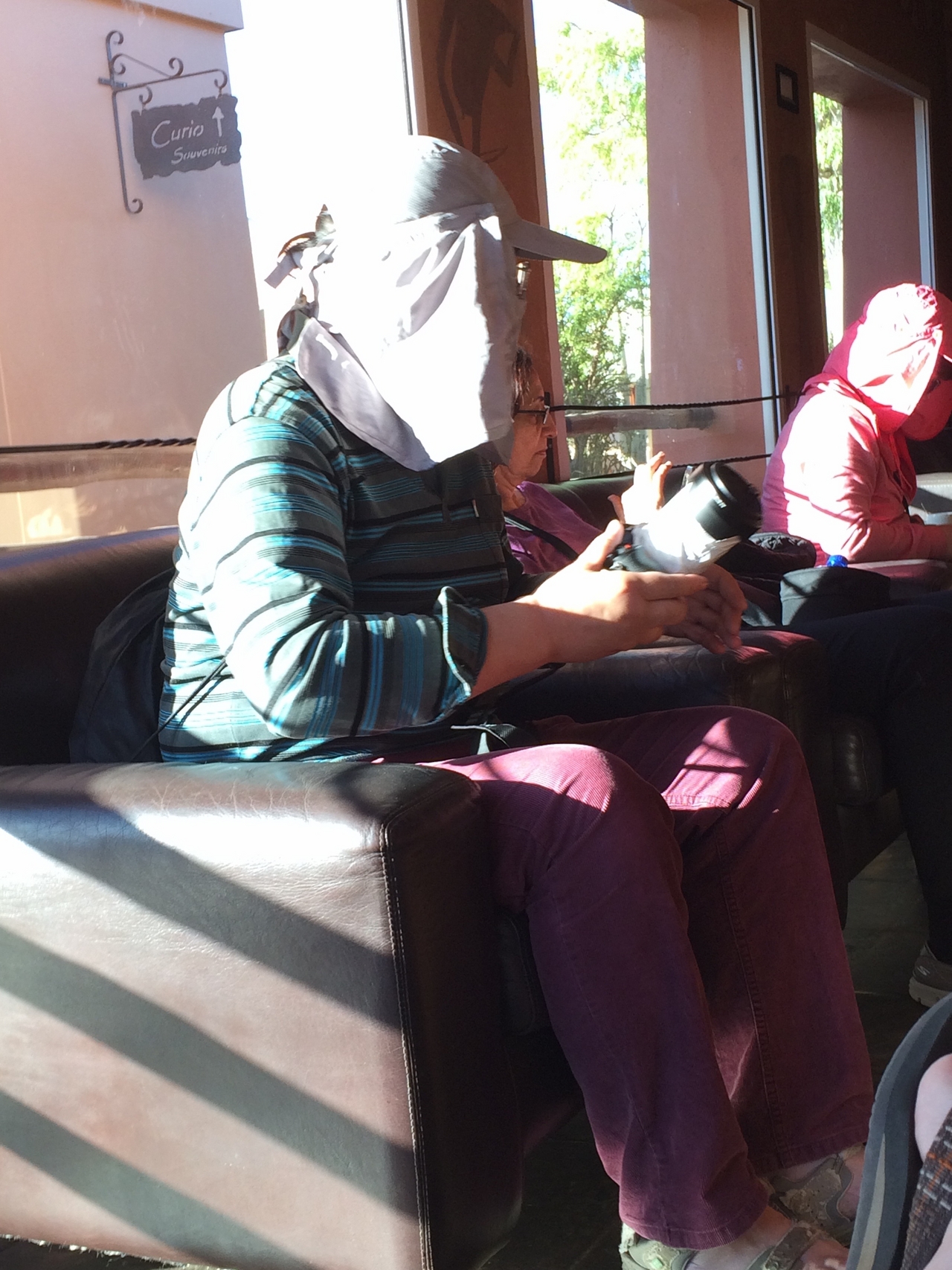 [13828] 2016_06_24_10_47_46_Africa_iPhone_5s_IMG__00493.jpg