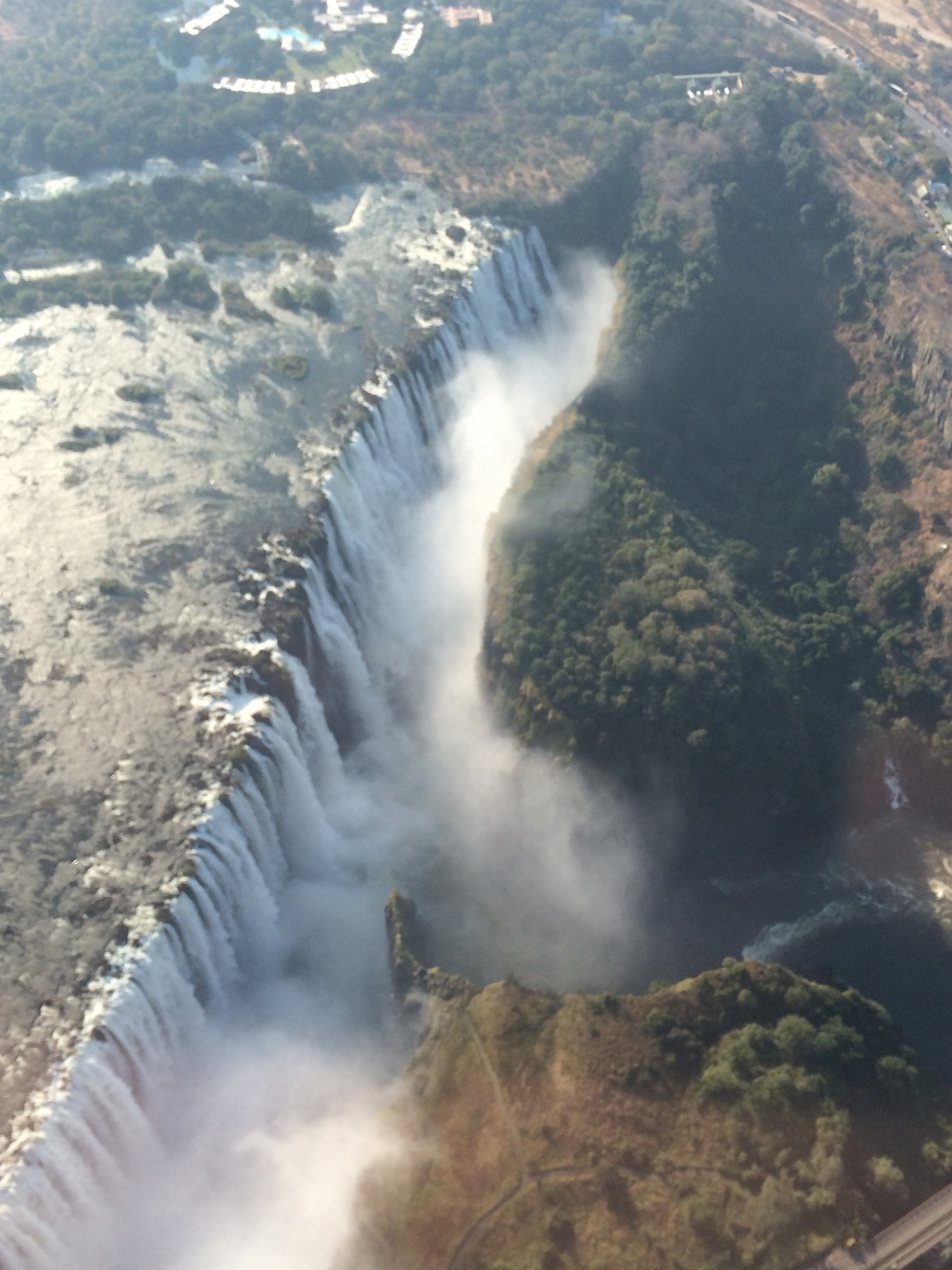 [29207] 2016_07_03_02_44_46_Africa_iPhone_5s_IMG__06428.jpg