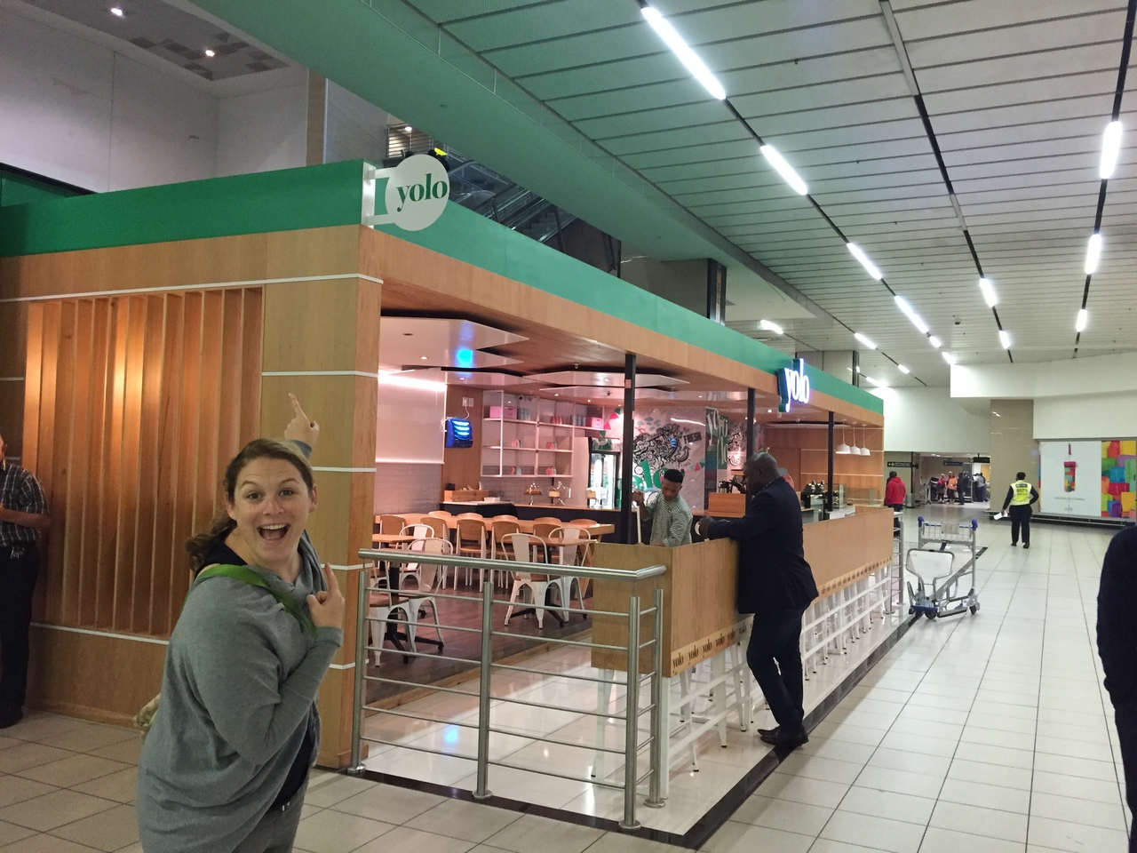 [215] 2016_06_20_18_52_34_Africa_iPhone_6_IMG_7510_02454.jpg