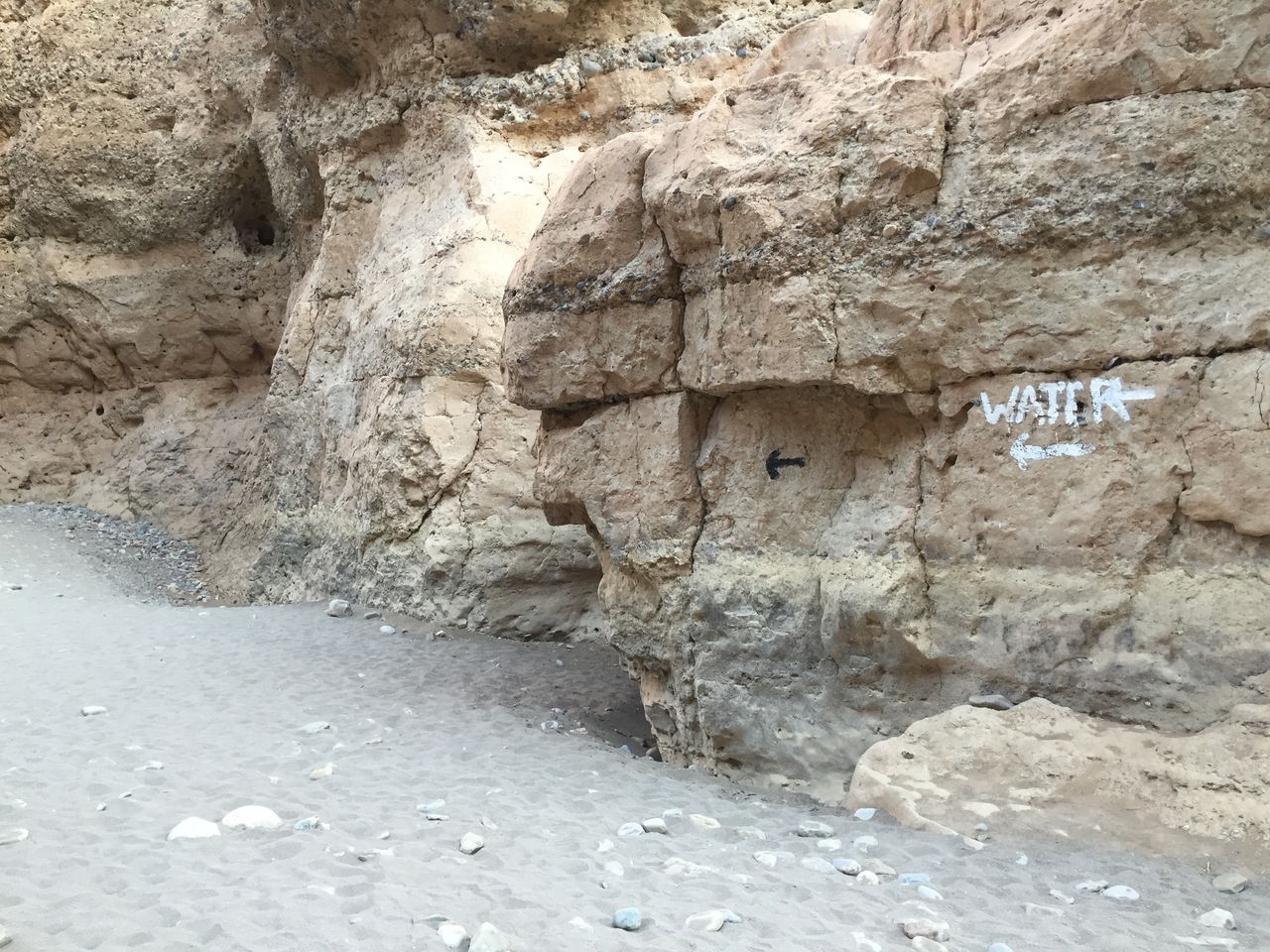 [14184] 2016_06_24_16_42_11_Africa_iPhone_6_IMG_8107_00680.jpg