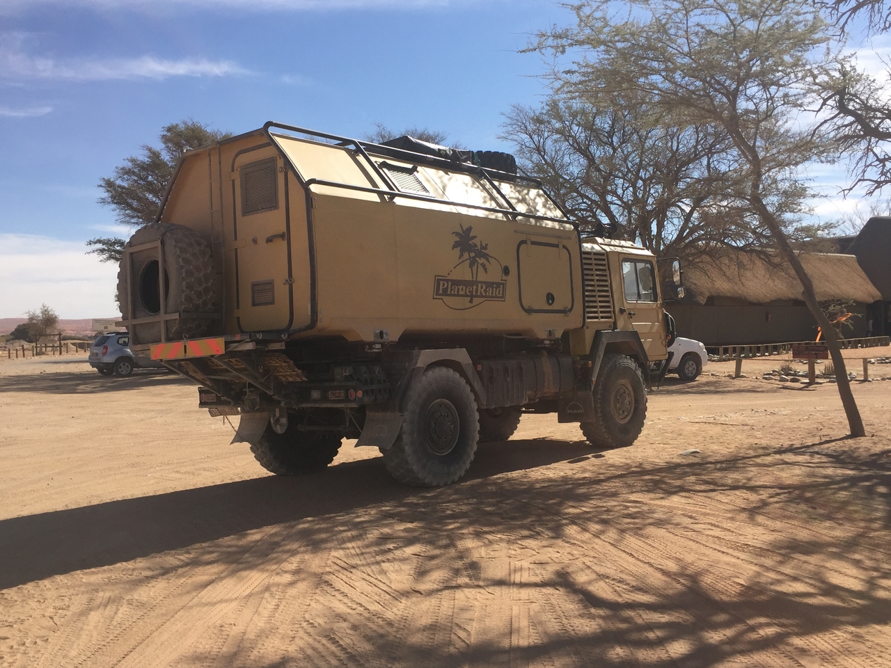 [16318] 2016_06_25_13_13_18_Africa_iPhone_6_IMG_8334_03225.jpg