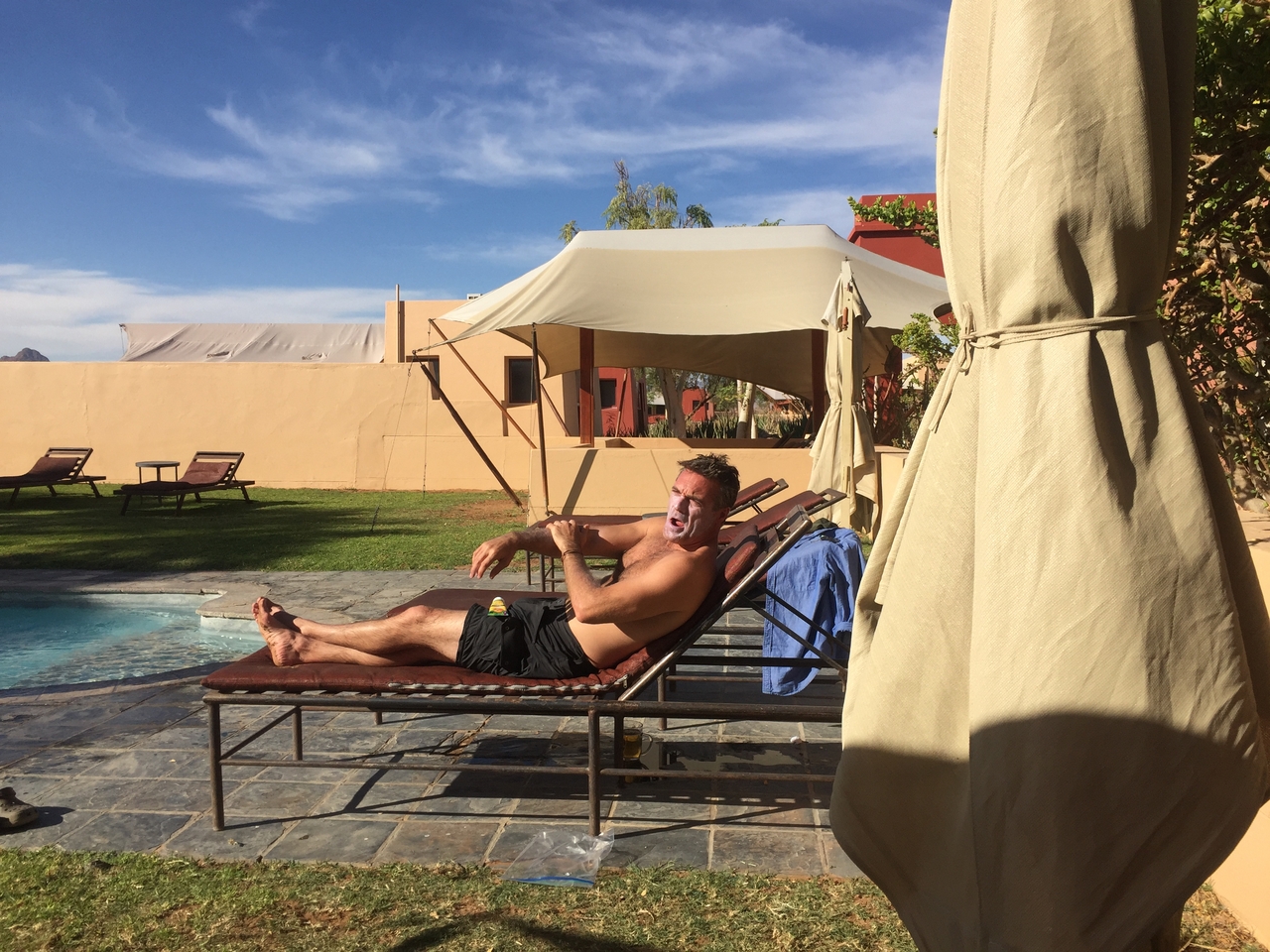 [16357] 2016_06_25_14_34_51_Africa_iPhone_6_IMG_8347_03238.jpg