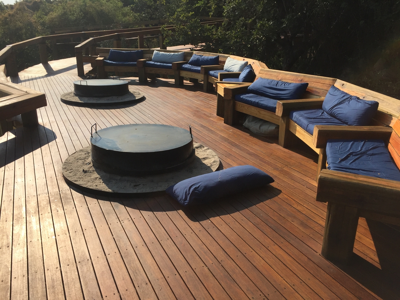 [27195] 2016_07_01_15_25_34_Africa_iPhone_6_IMG_8659_01176.jpg