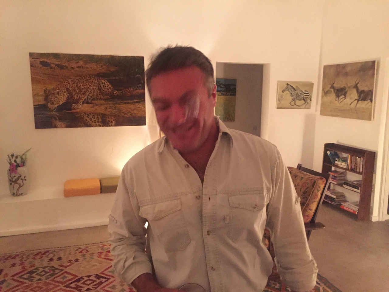 [32800] 2016_07_03_21_57_05_Africa_iPhone_6_IMG_8957_01429.jpg