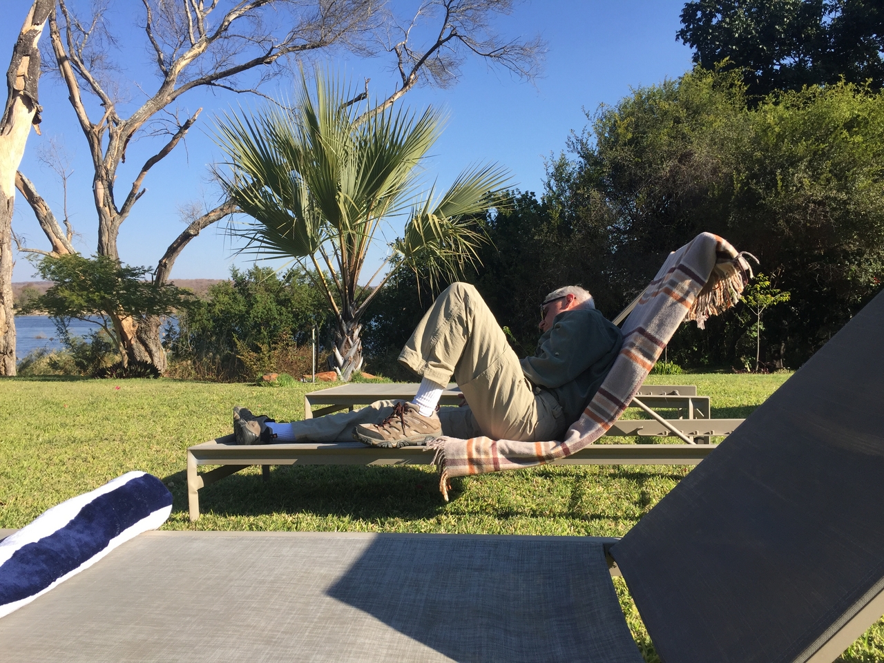 [34315] 2016_07_04_15_34_00_Africa_iPhone_6_IMG_9006_01453.jpg