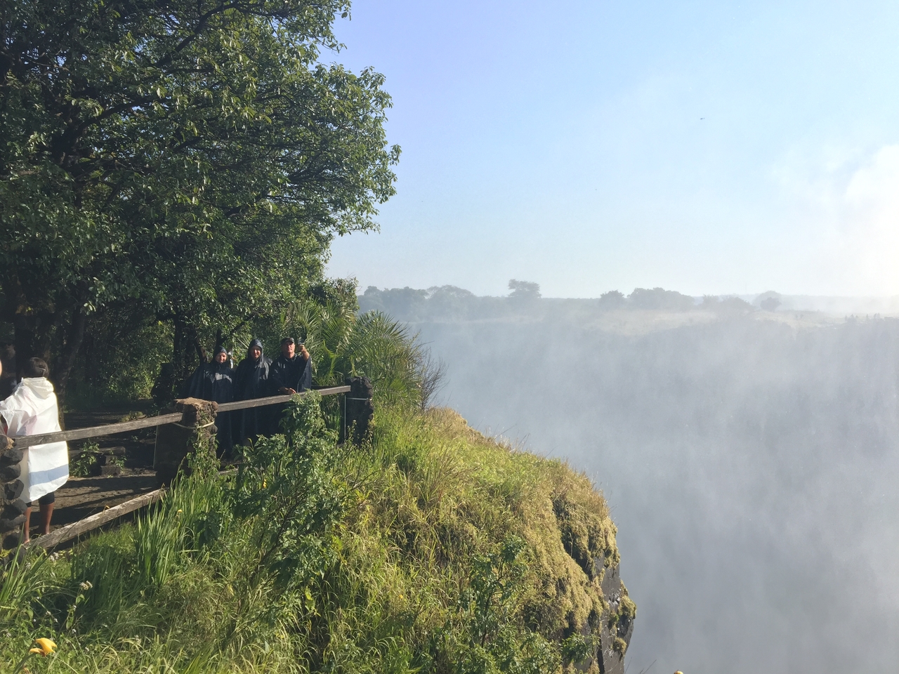 [32582] 2016_07_03_15_09_40_Africa_iPhone_6_Plus_IMG_4924_07351.jpg