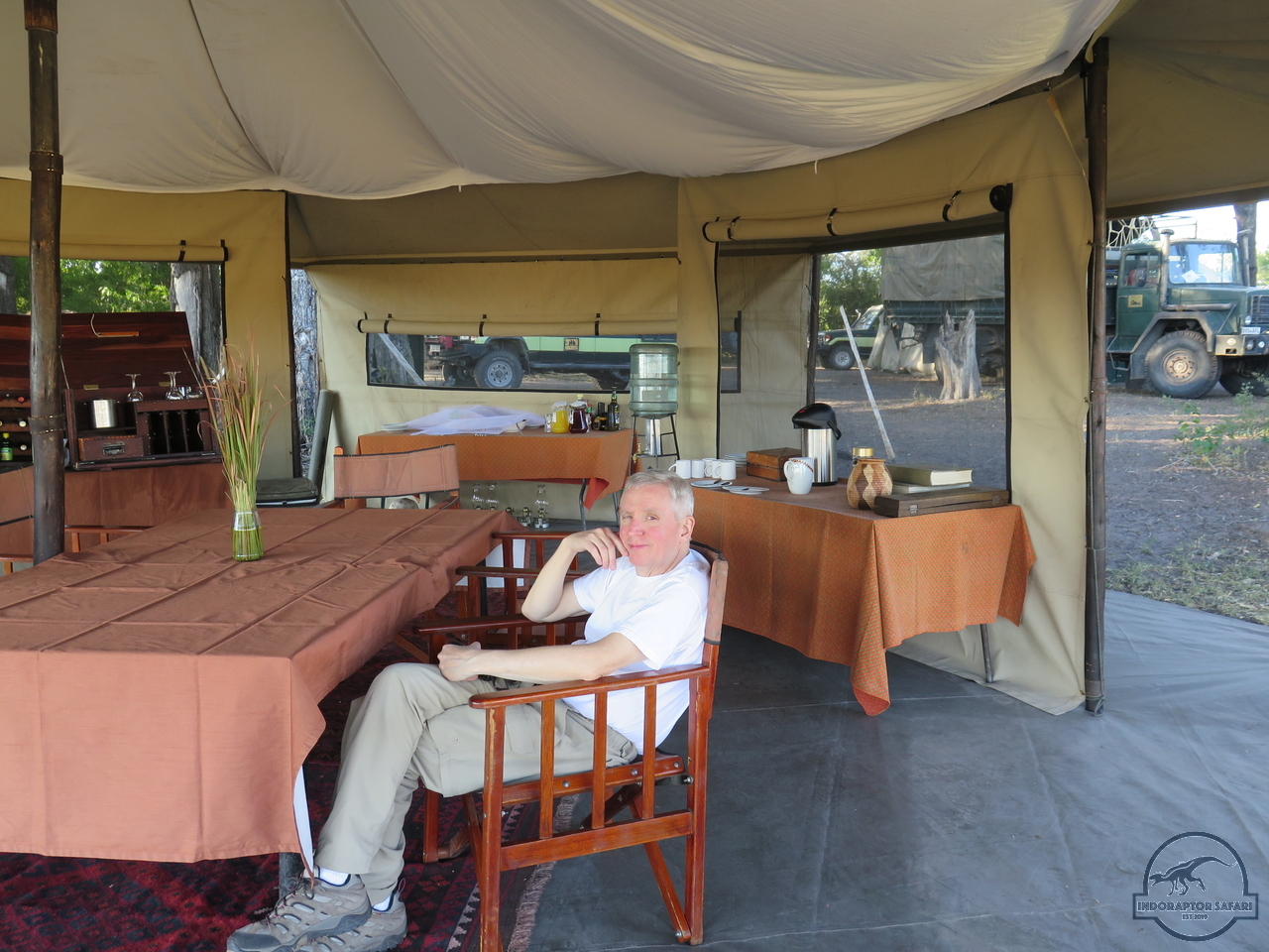 [706] 2019_06_20_10_36_43_Africa_Canon_PowerShot_G16_IMG_1_00407.jpg