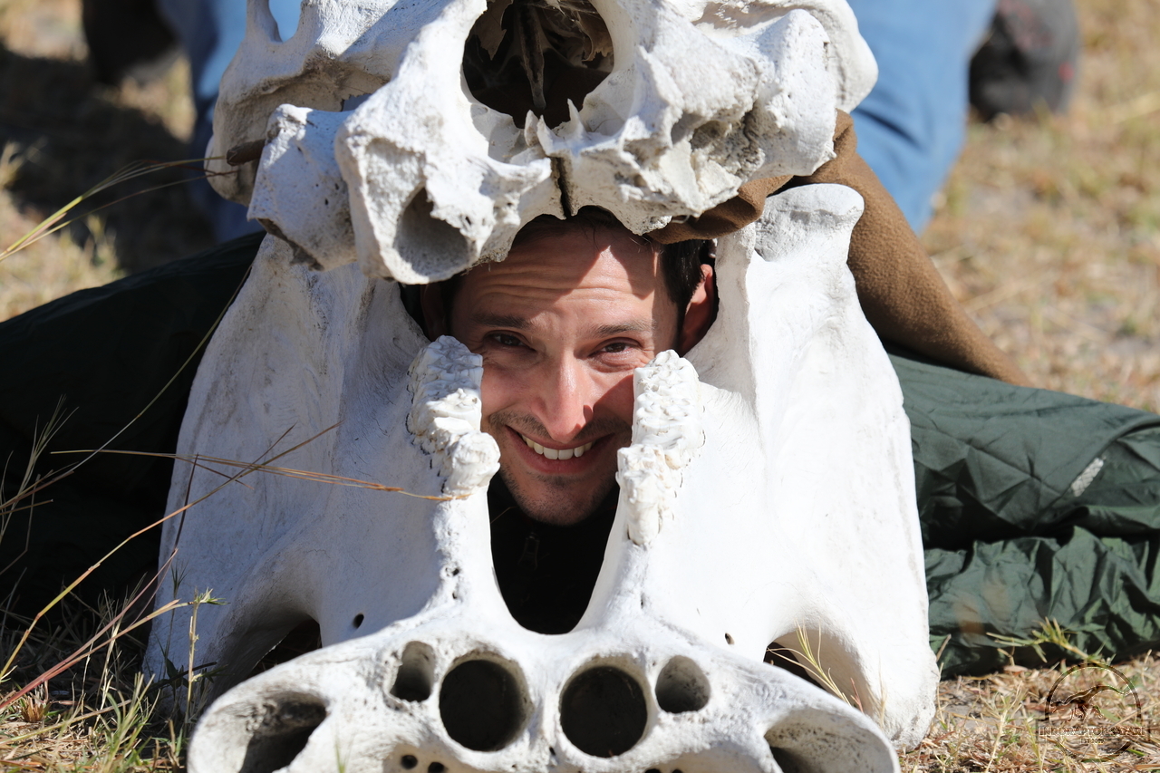 [713] 2019_06_20_15_39_50_Africa_Canon_EOS_5D_Mark_IV_IMG_0001191_00059.jpg